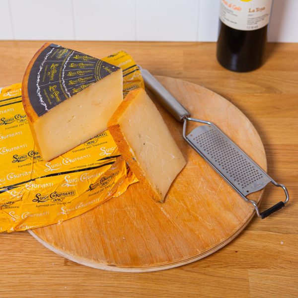 Alternative view of Formaggio pasta dura Vecchia Latteria Guffanti 300gr