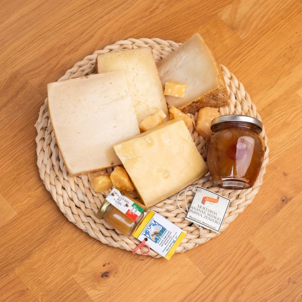 Alternative view of Box degustazione formaggi